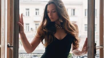 черна рокля
